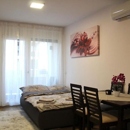 Apartman Sarah Daire Oradea Dış mekan fotoğraf