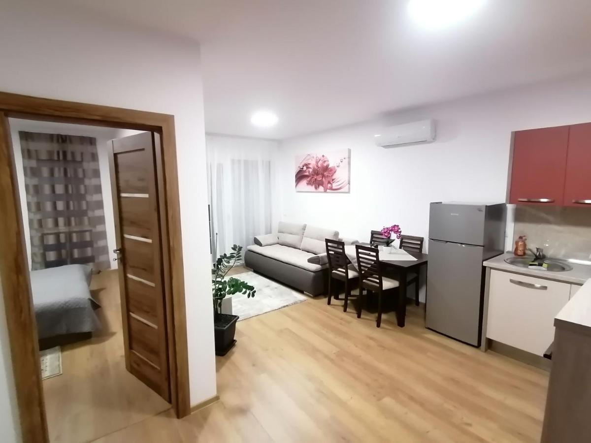 Apartman Sarah Daire Oradea Dış mekan fotoğraf
