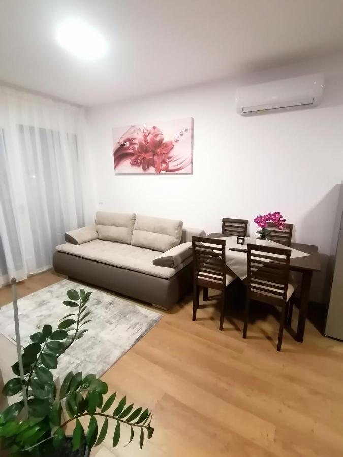 Apartman Sarah Daire Oradea Dış mekan fotoğraf