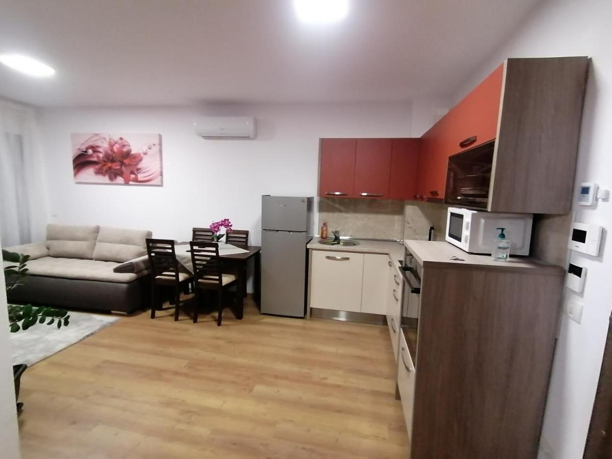 Apartman Sarah Daire Oradea Dış mekan fotoğraf