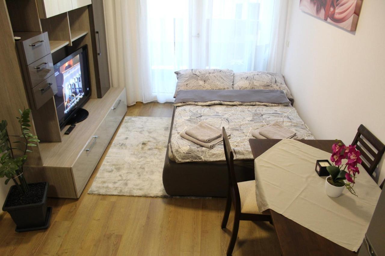 Apartman Sarah Daire Oradea Dış mekan fotoğraf